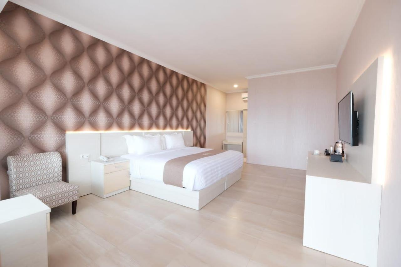 Bukit Indah Doda Hotel & Resorts Palu Eksteriør billede