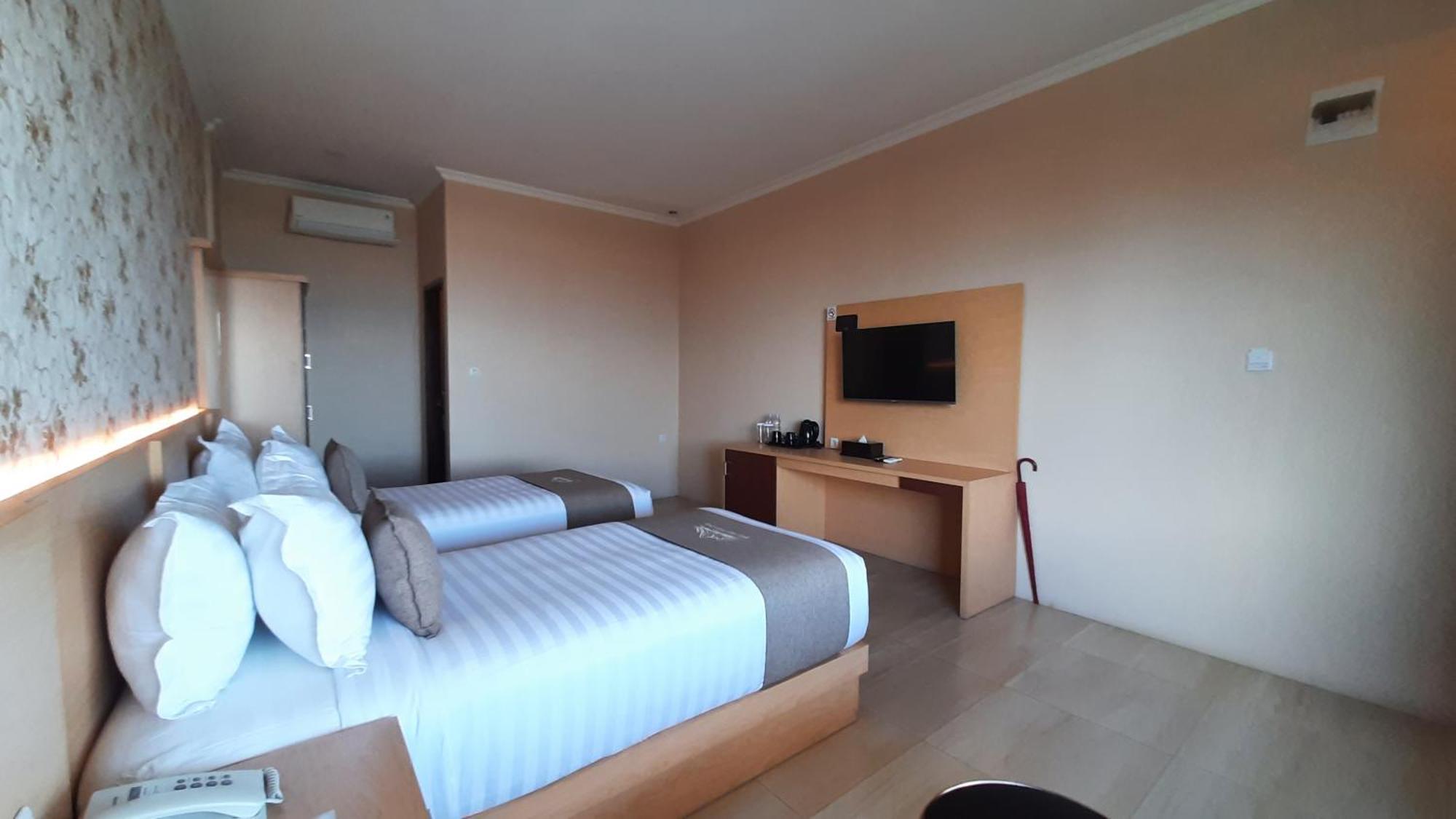Bukit Indah Doda Hotel & Resorts Palu Værelse billede